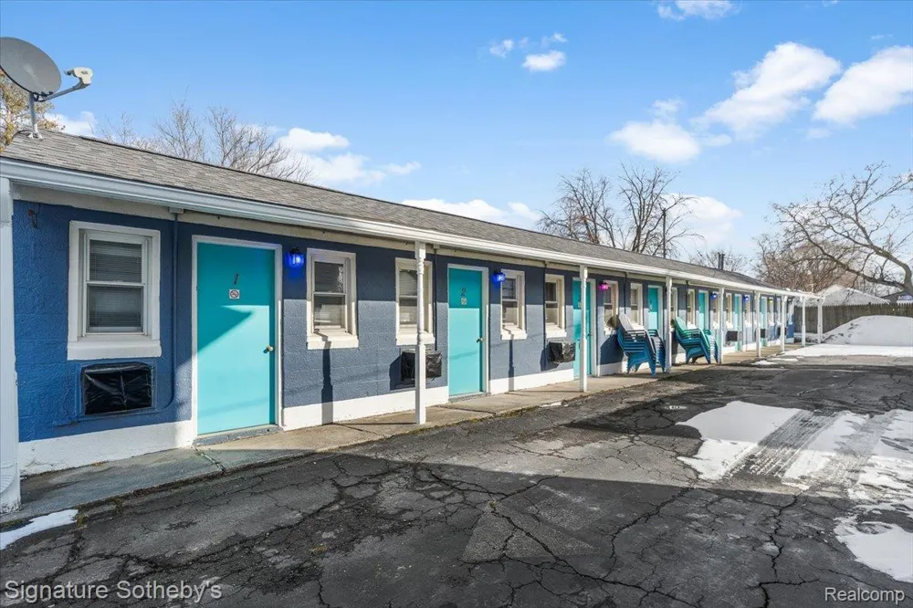 6997 Lakeshore Road Worth Township, MI 48450