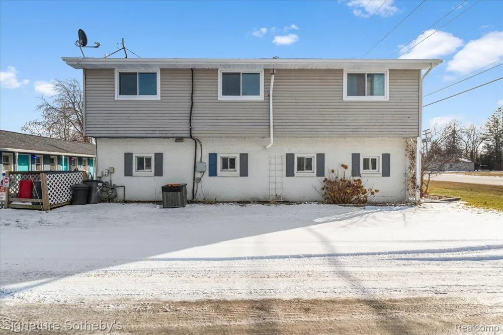 6997 Lakeshore Road Worth Township, MI 48450