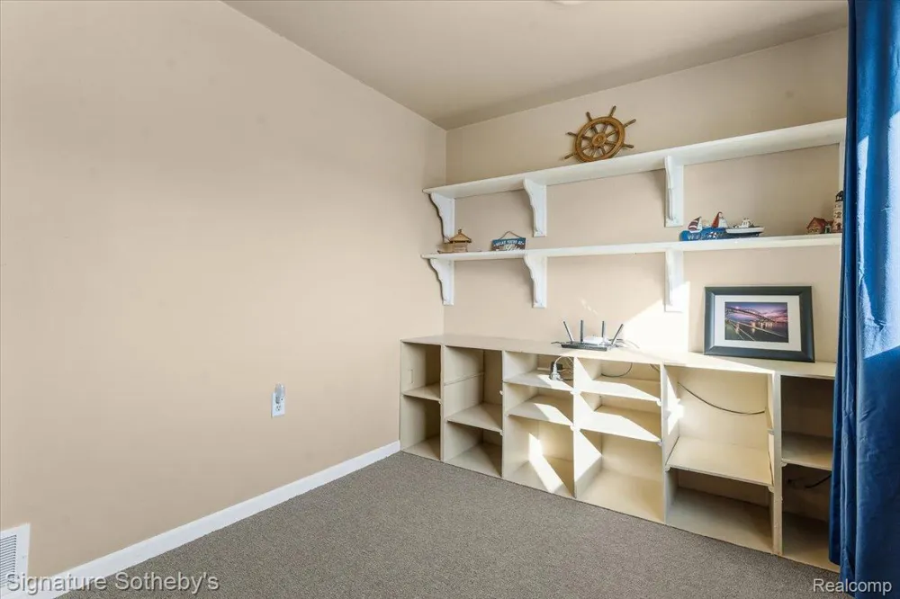6997 Lakeshore Road Worth Township, MI 48450