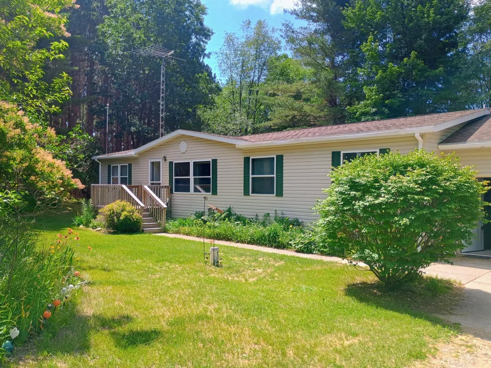 167 Mill Road Millbrook Township, MI 49310
