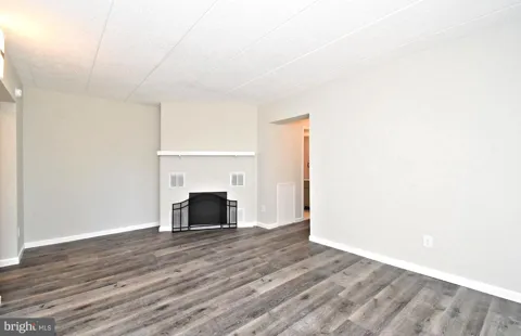 613 WASHINGTON PLACE #13