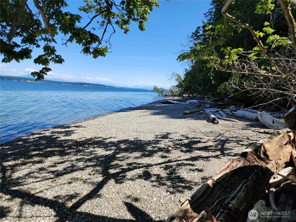 4076 Preserve Dr. Camano Island, WA 98282