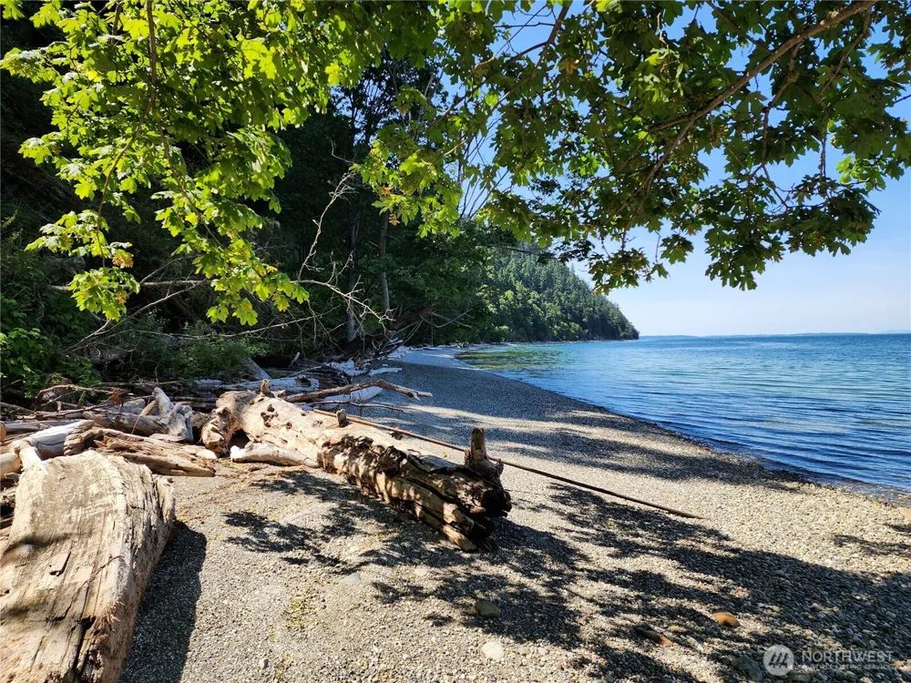4076 Preserve Dr. Camano Island, WA 98282