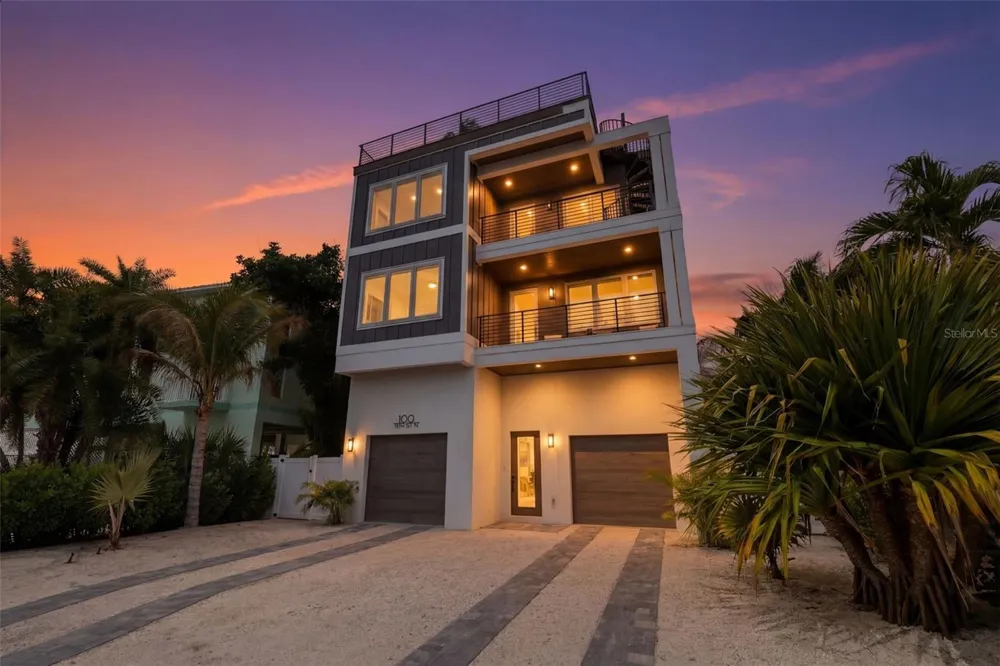 100 12TH STREET Bradenton Beach, FL 34217