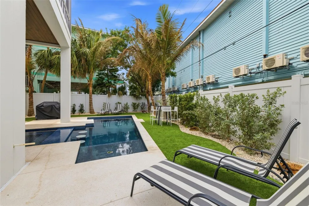 100 12TH STREET Bradenton Beach, FL 34217