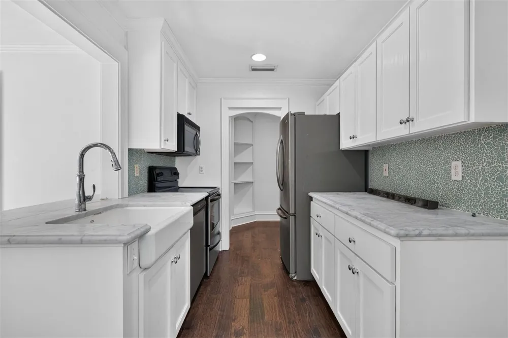 433 SE 7TH STREET Gainesville, FL 32601