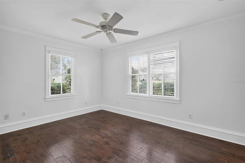 433 SE 7TH STREET Gainesville, FL 32601