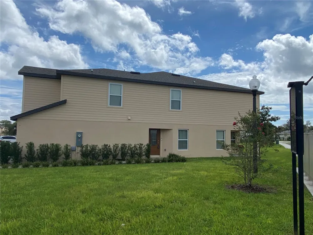 1523 WYNFORD CIRCLE Tavares, FL 32778