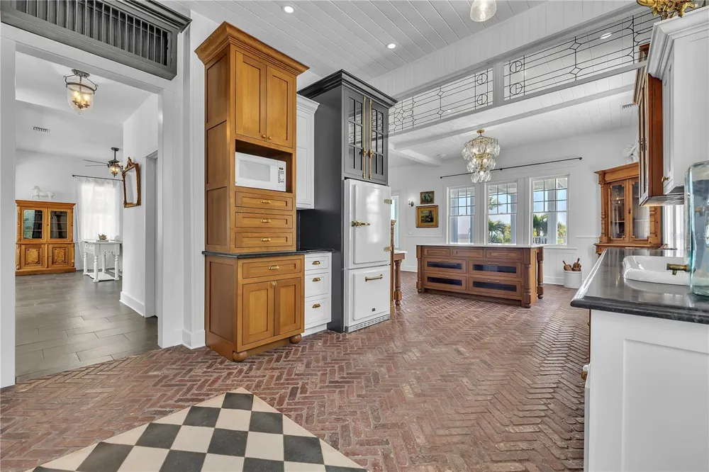 8241 MAIN STREET Bokeelia, FL 33922