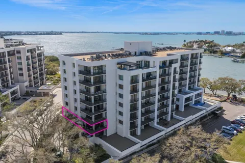 8 BELLEVIEW BOULEVARD #203