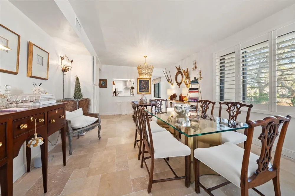 8 BELLEVIEW BOULEVARD #203 Belleair, FL 33756