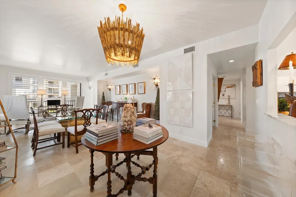 8 BELLEVIEW BOULEVARD #203 Belleair, FL 33756