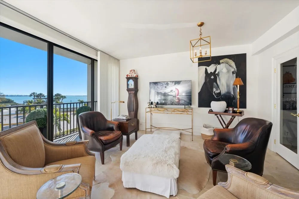 8 BELLEVIEW BOULEVARD #203 Belleair, FL 33756