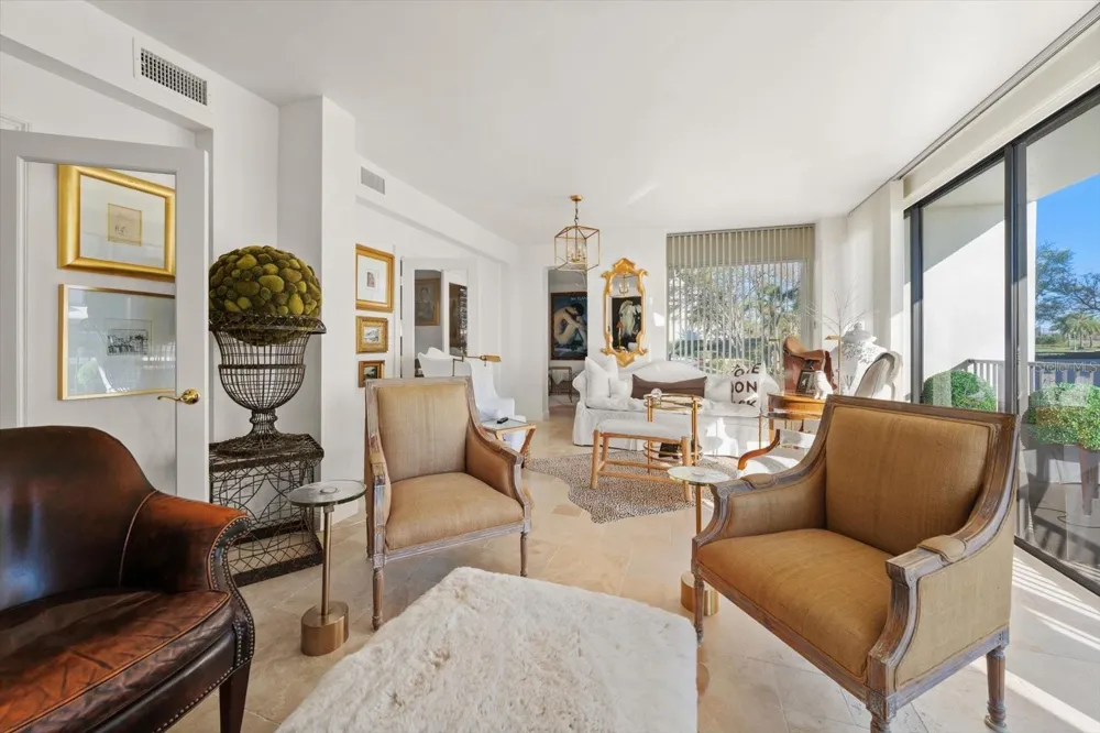 8 BELLEVIEW BOULEVARD #203 Belleair, FL 33756