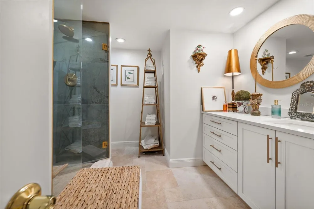 8 BELLEVIEW BOULEVARD #203 Belleair, FL 33756