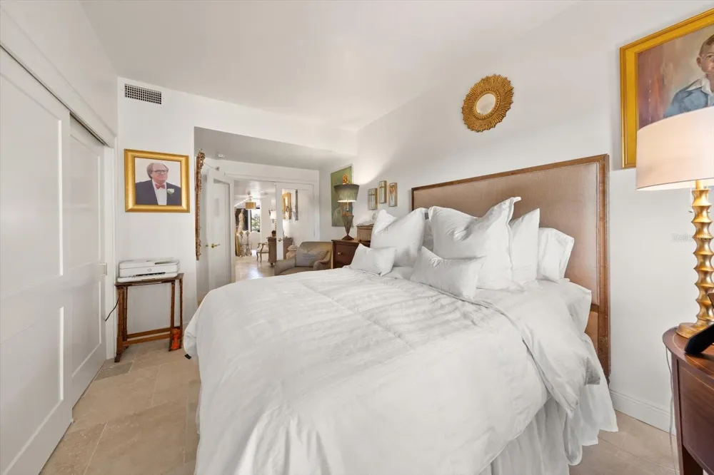 8 BELLEVIEW BOULEVARD #203 Belleair, FL 33756