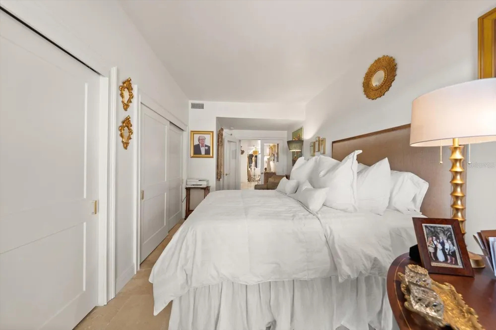 8 BELLEVIEW BOULEVARD #203 Belleair, FL 33756
