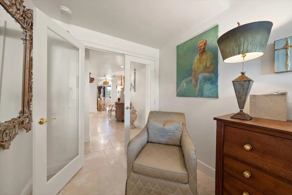 8 BELLEVIEW BOULEVARD #203 Belleair, FL 33756