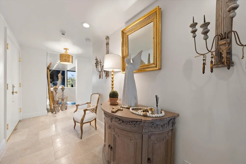 8 BELLEVIEW BOULEVARD #203 Belleair, FL 33756
