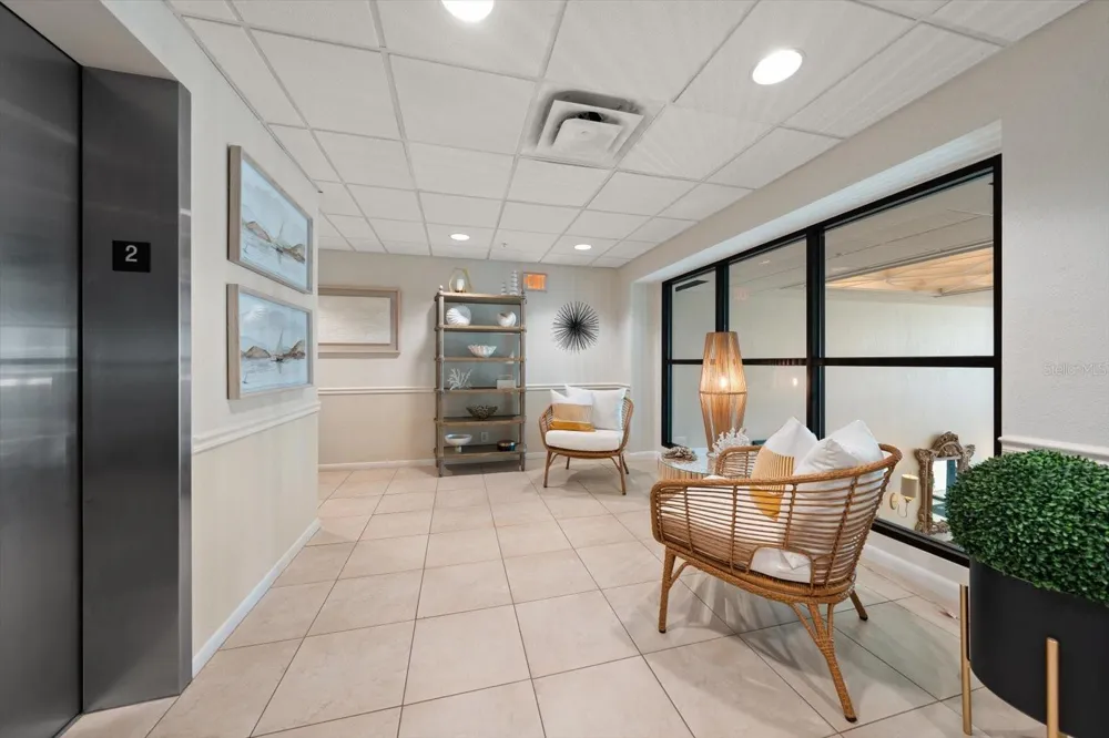8 BELLEVIEW BOULEVARD #203 Belleair, FL 33756
