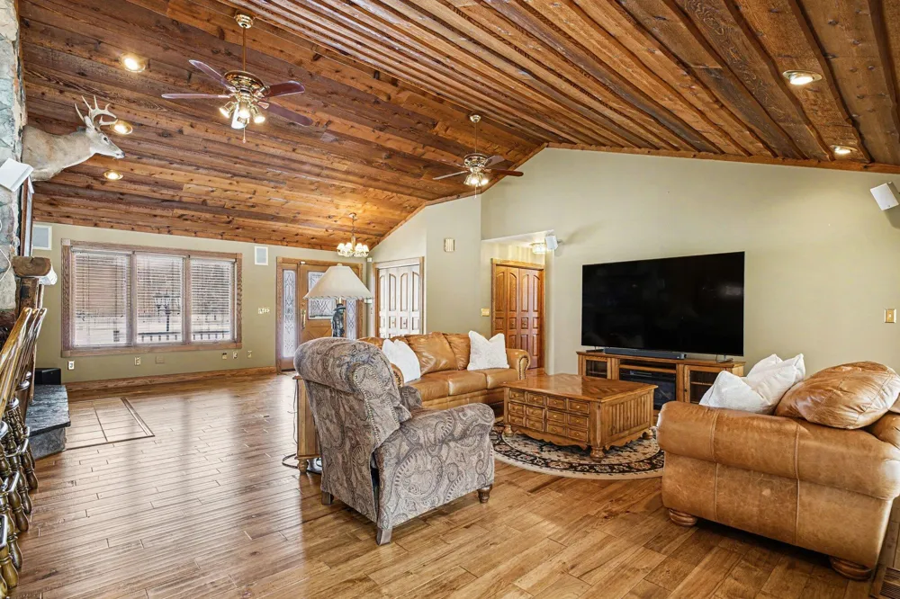 65650 Dailey Road Edwardsburg, MI 49112