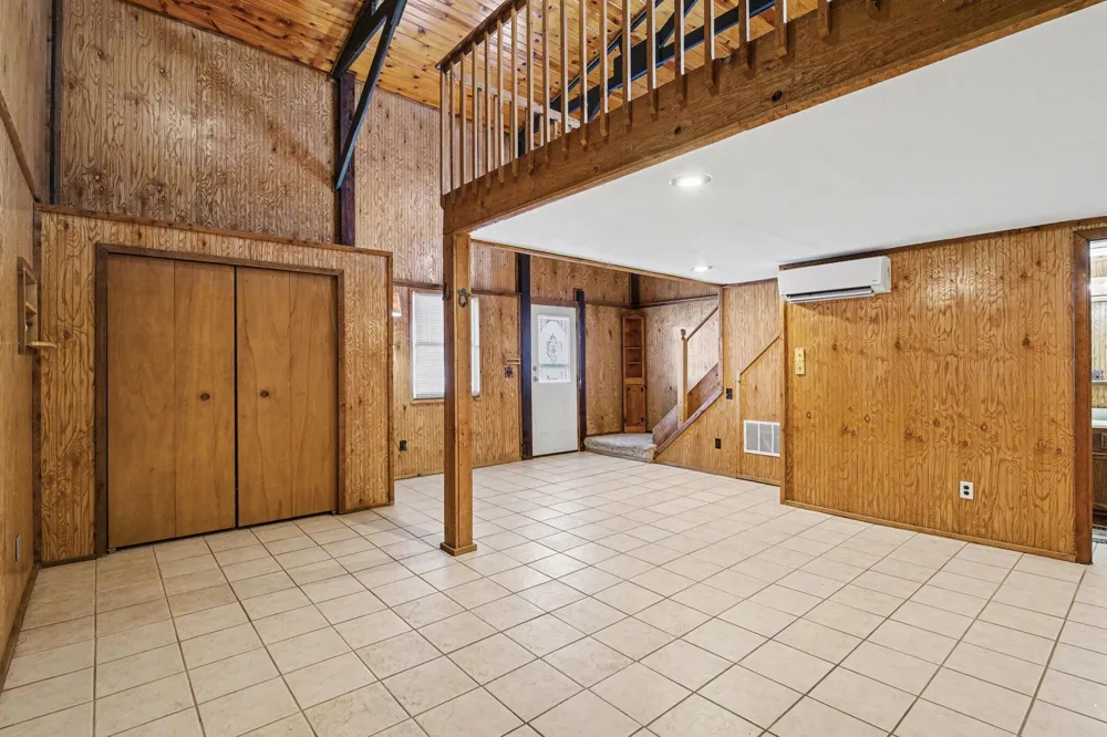65650 Dailey Road Edwardsburg, MI 49112