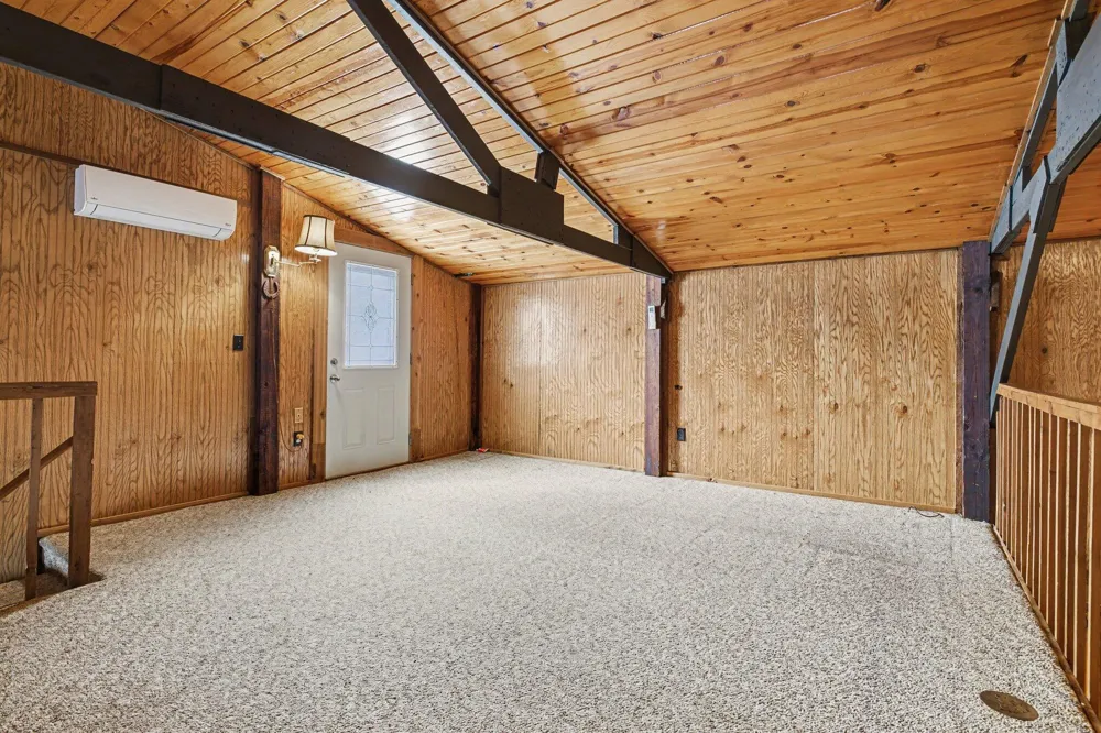 65650 Dailey Road Edwardsburg, MI 49112