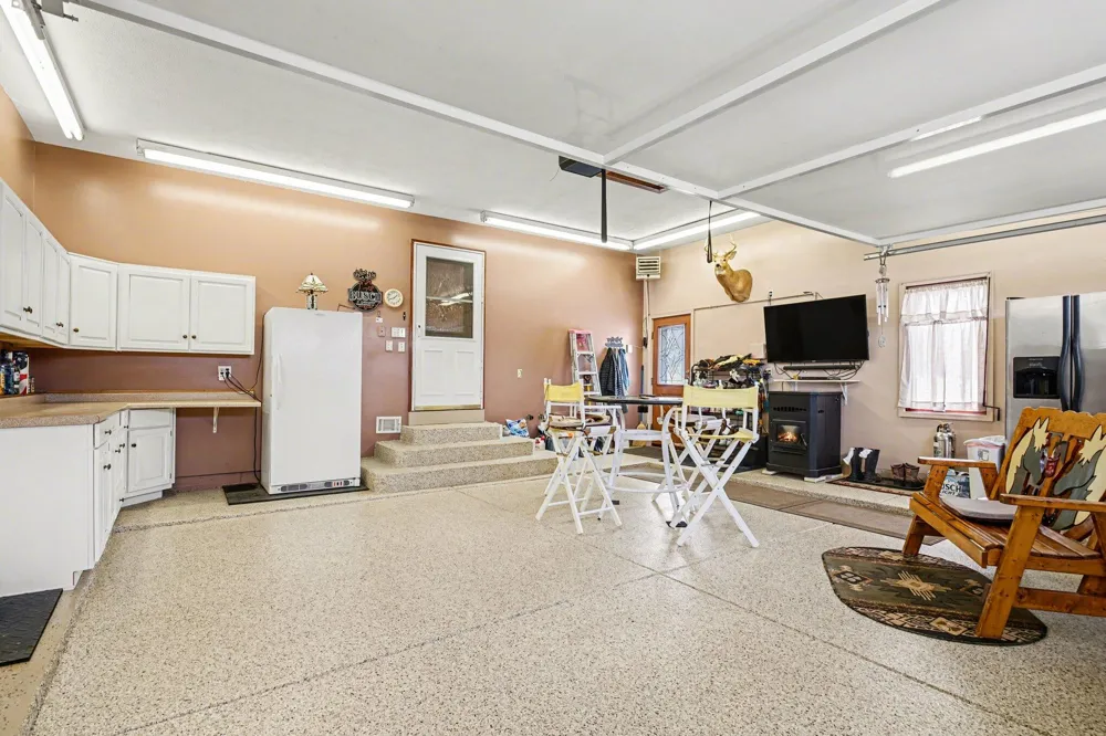 65650 Dailey Road Edwardsburg, MI 49112