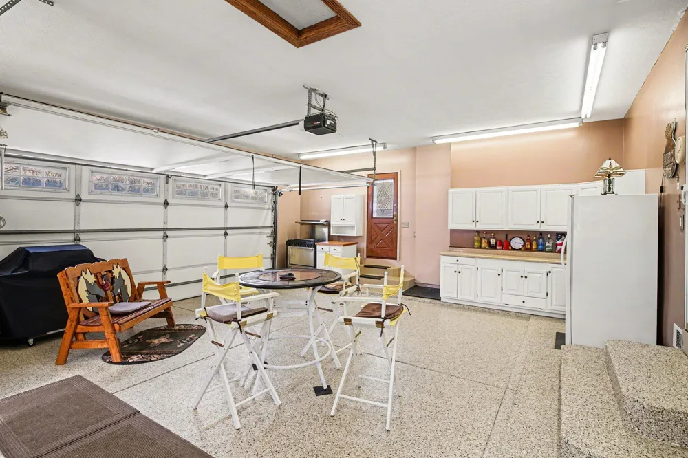 65650 Dailey Road Edwardsburg, MI 49112