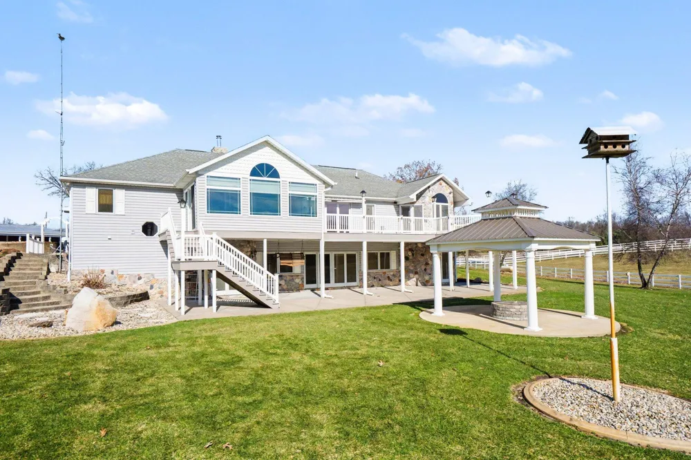 65650 Dailey Road Edwardsburg, MI 49112