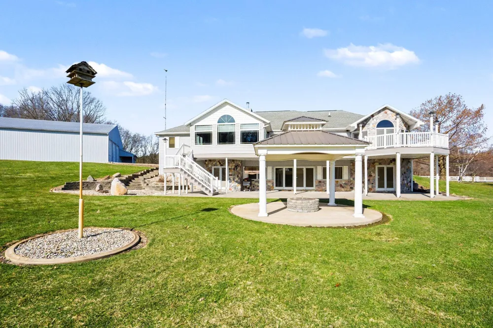 65650 Dailey Road Edwardsburg, MI 49112