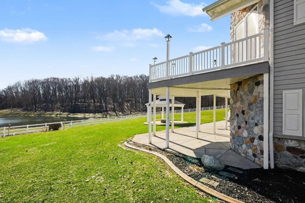 65650 Dailey Road Edwardsburg, MI 49112