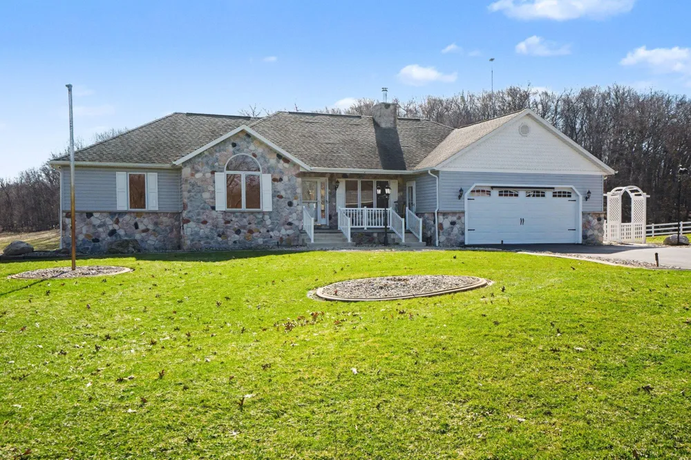 65650 Dailey Road Edwardsburg, MI 49112