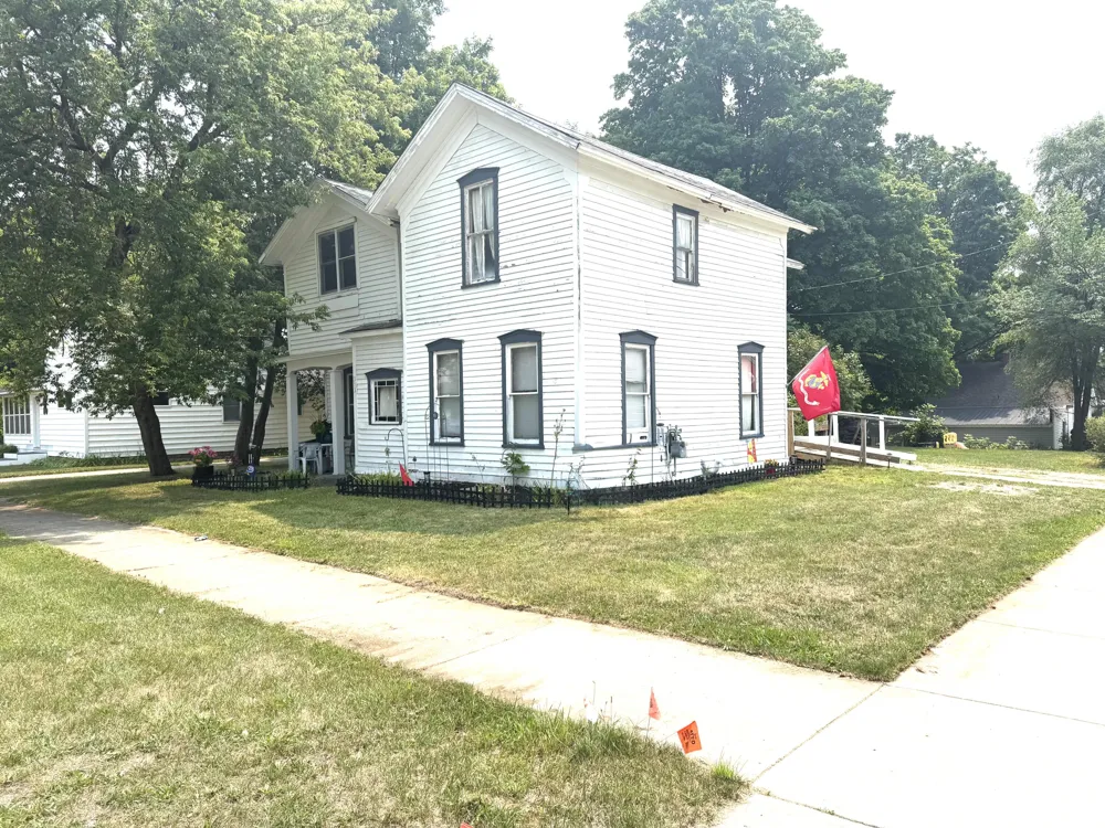 313 W 6th Street Evart, MI 49631