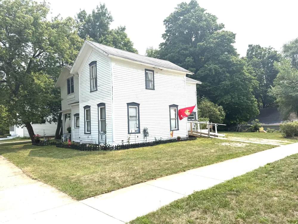 313 W 6th Street Evart, MI 49631