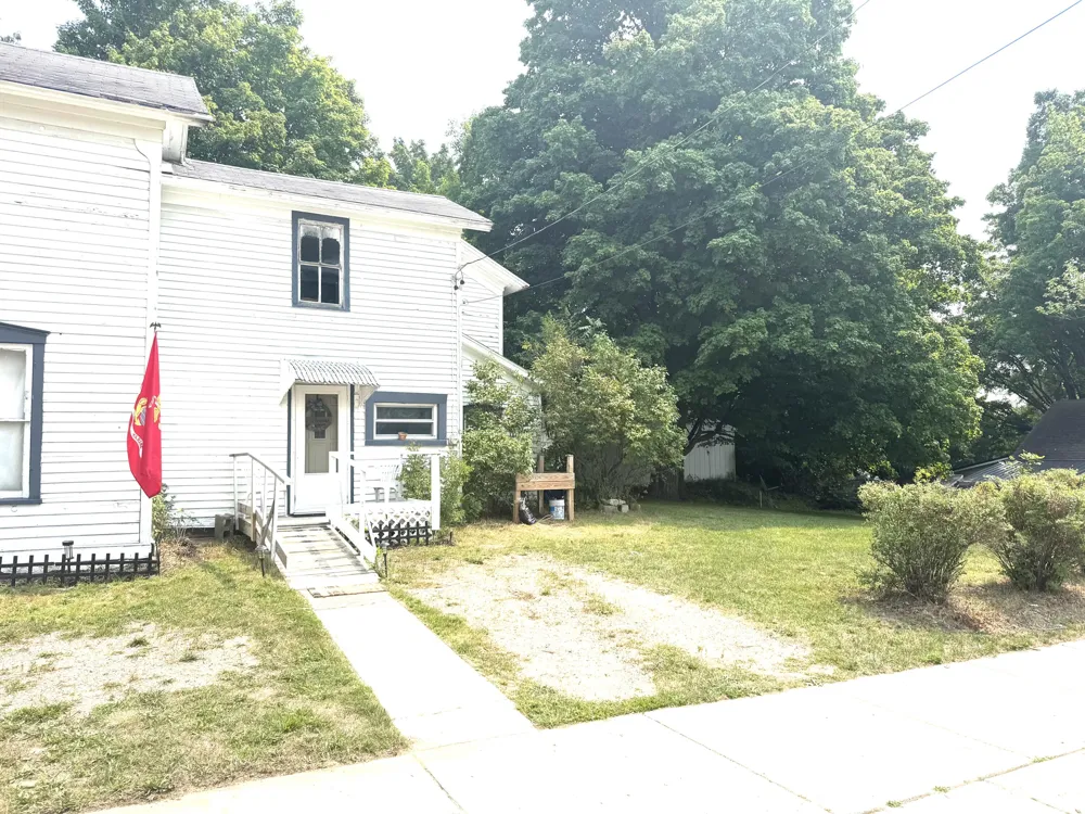 313 W 6th Street Evart, MI 49631
