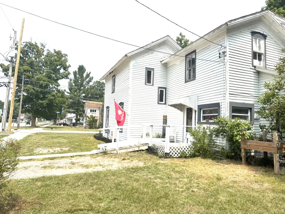 313 W 6th Street Evart, MI 49631
