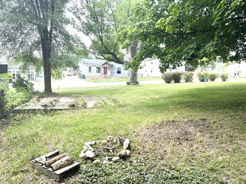 313 W 6th Street Evart, MI 49631