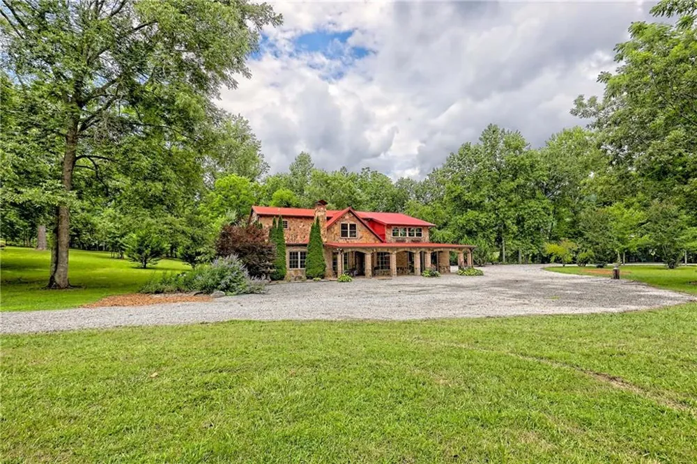 1422 Wolffork Road Rabun Gap, GA 30568