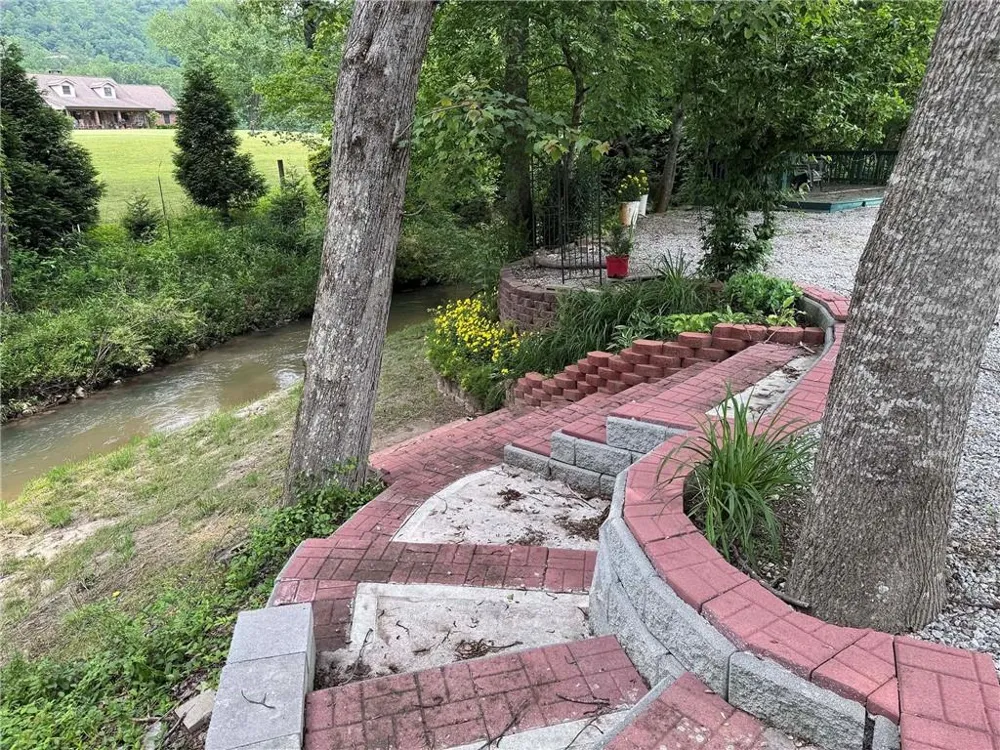 1422 Wolffork Road Rabun Gap, GA 30568