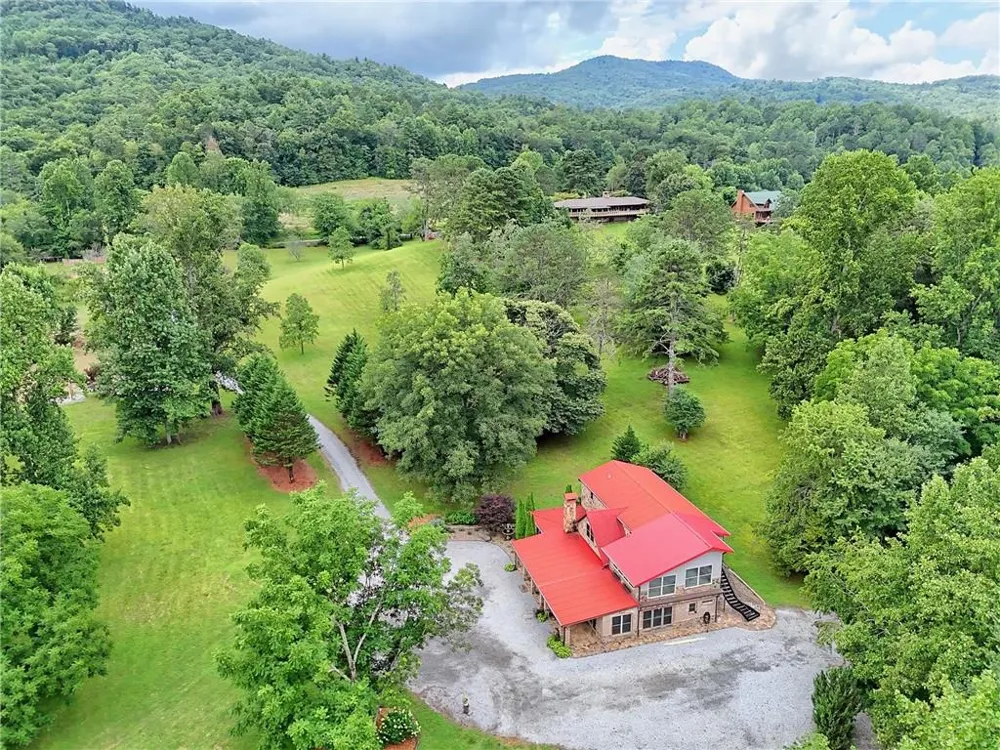 1422 Wolffork Road Rabun Gap, GA 30568