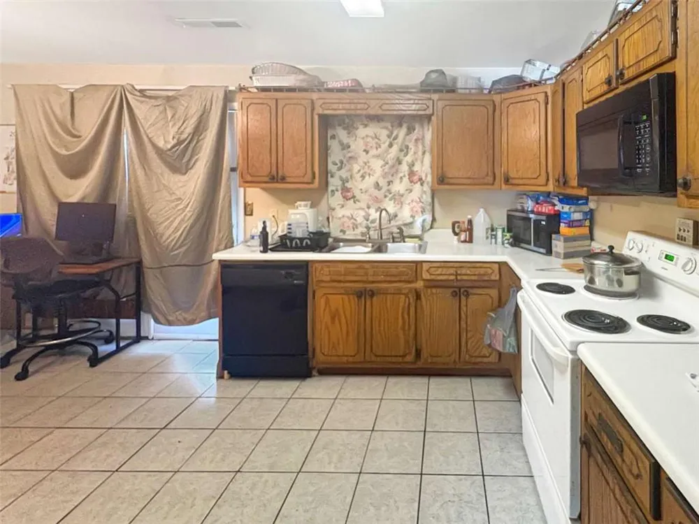 664 Browning Lane Conyers, GA 30013