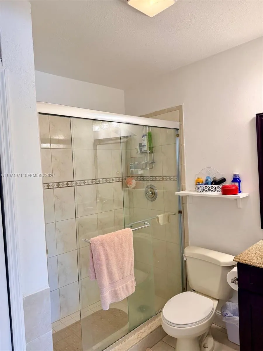 212 Banyan Ln Tavernier, FL 33070