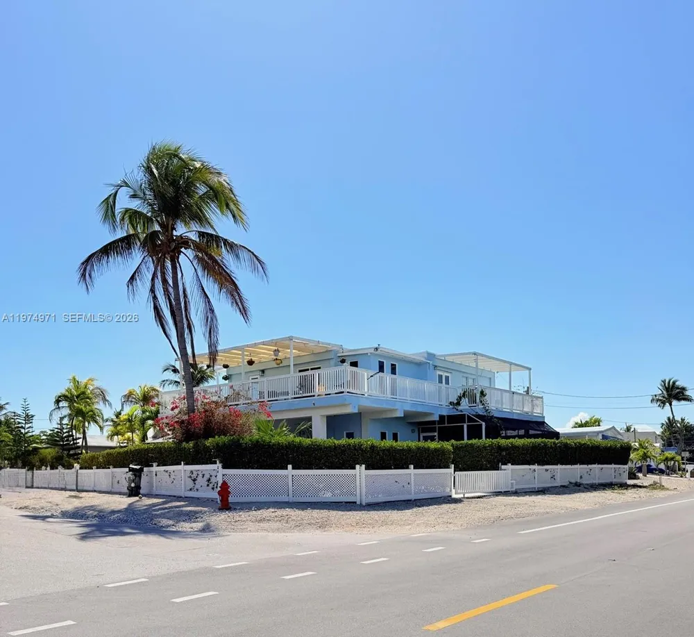212 Banyan Ln Tavernier, FL 33070
