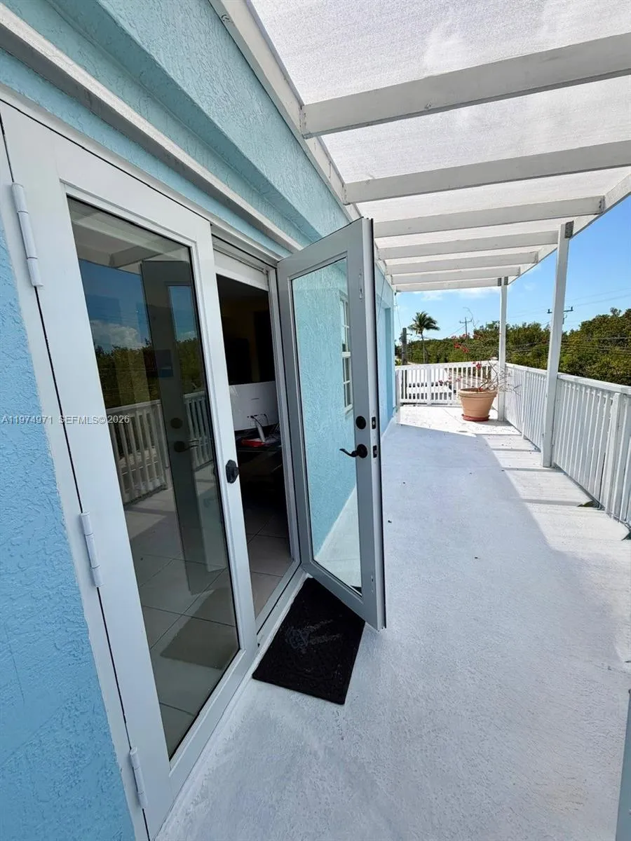 212 Banyan Ln Tavernier, FL 33070