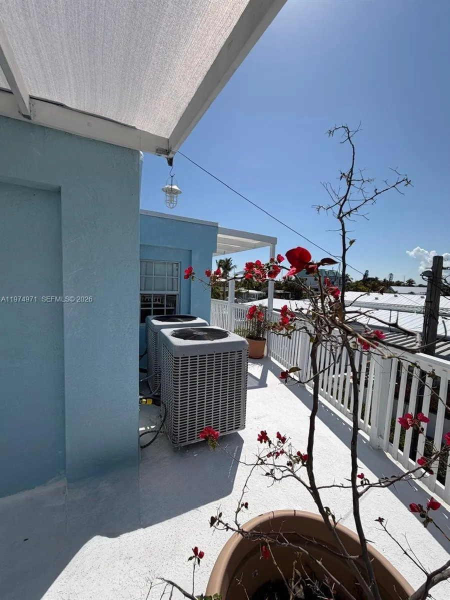 212 Banyan Ln Tavernier, FL 33070
