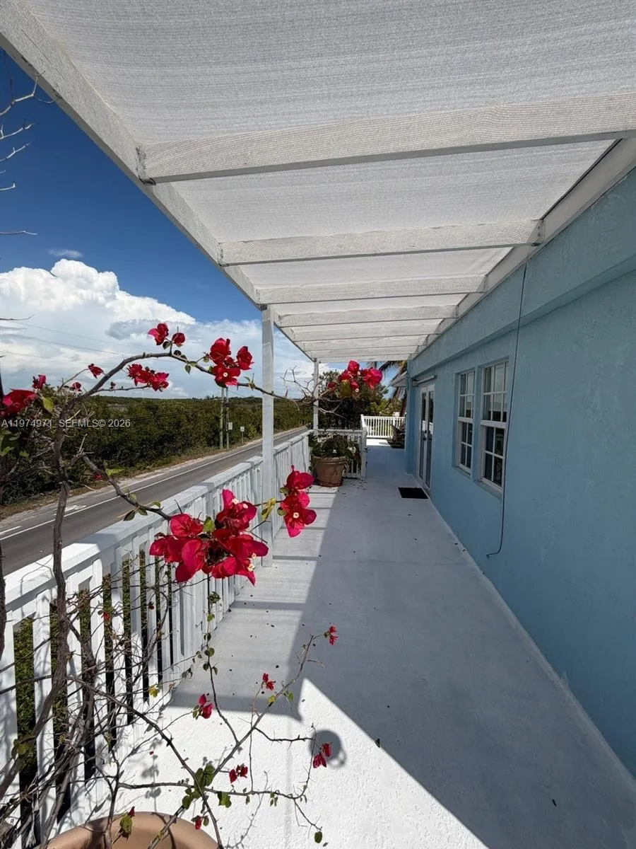 212 Banyan Ln Tavernier, FL 33070