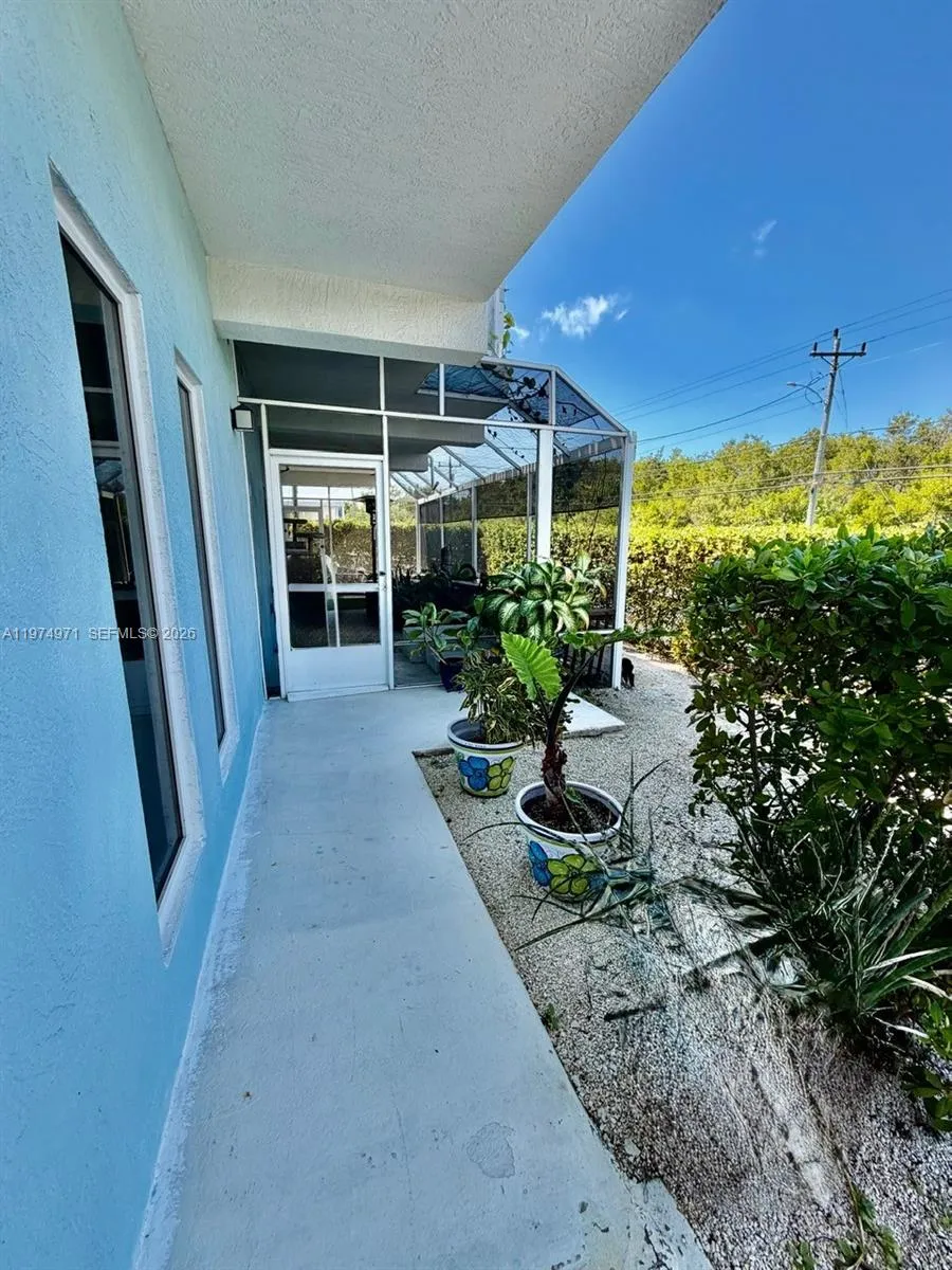 212 Banyan Ln Tavernier, FL 33070