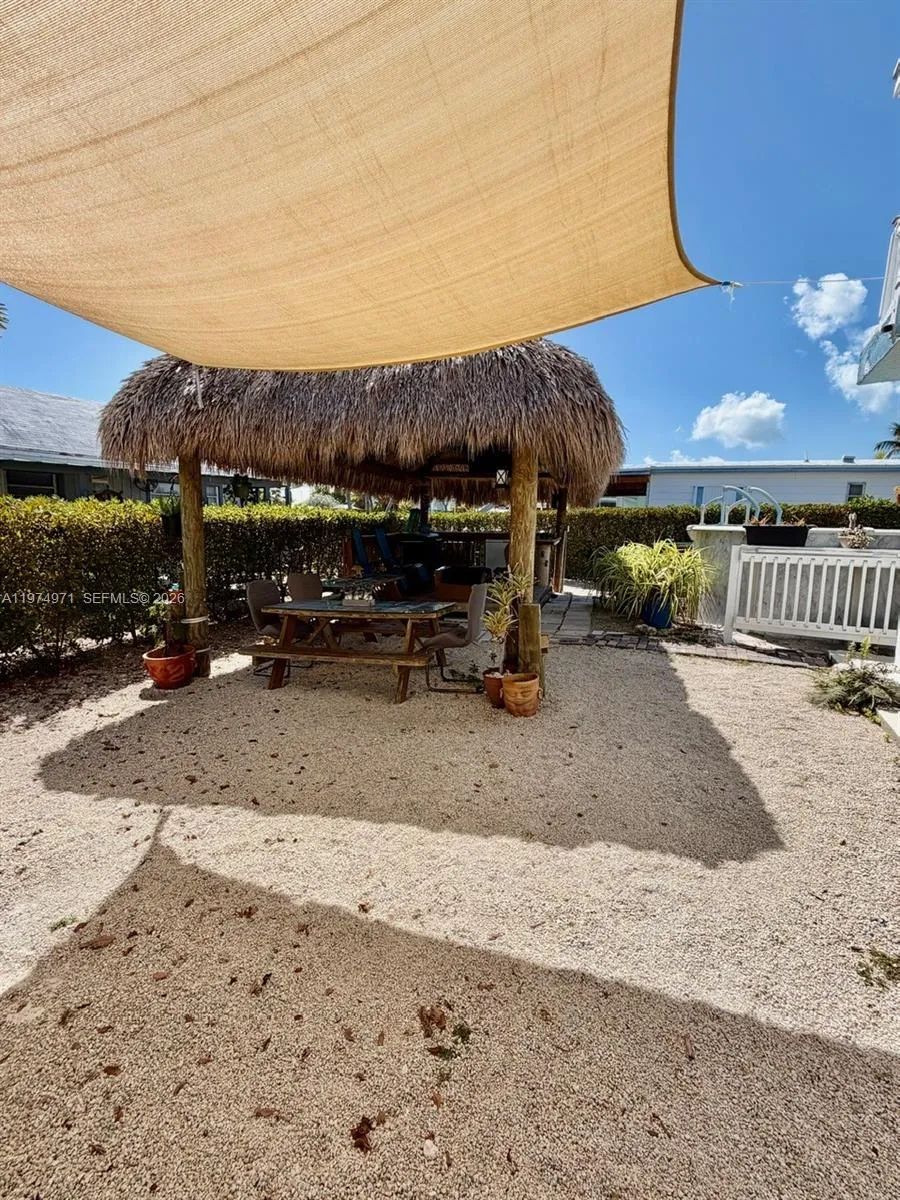 212 Banyan Ln Tavernier, FL 33070