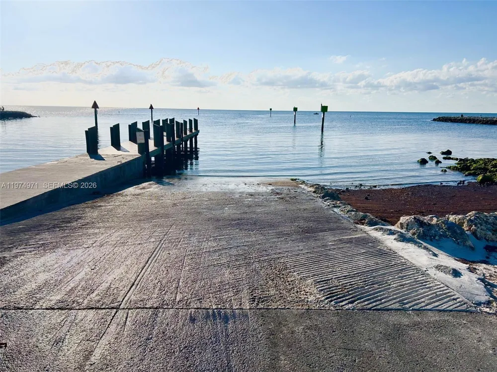 212 Banyan Ln Tavernier, FL 33070